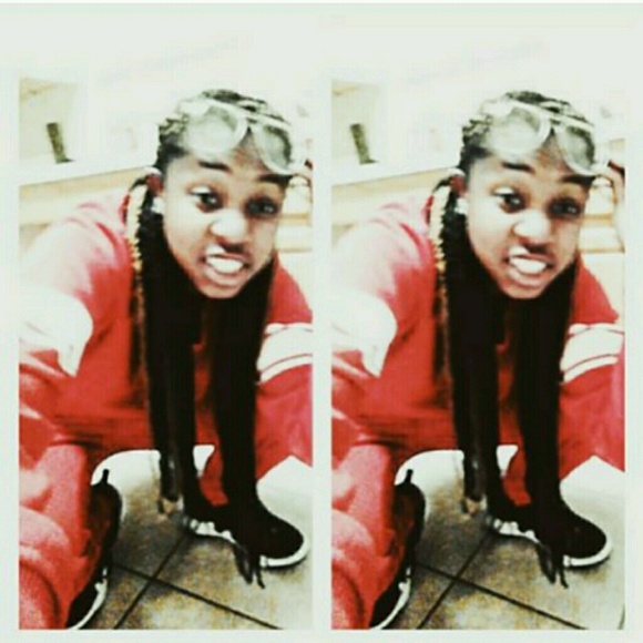 Meet your Posher, Miracle - Picture 1 of 1